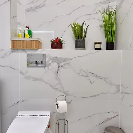 By R S Appart hôtel Năvodari