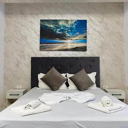 By R S Appart hôtel