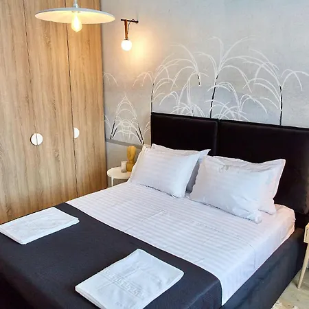 Aparthotel By R S