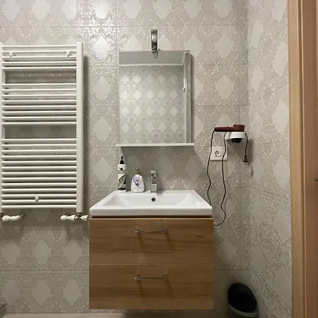 By R S 3* Năvodari