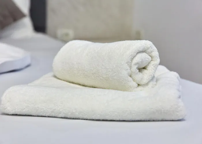 By R S 4* Нэводари